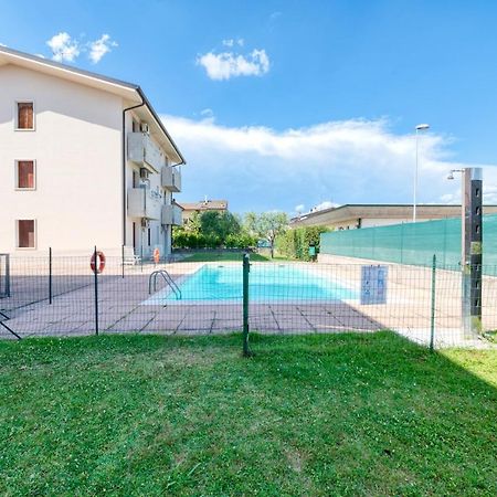 Wolf House - Sirmione Holiday エクステリア 写真